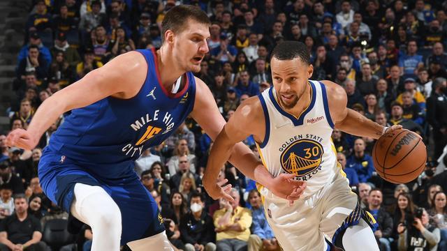 每体：阿根廷队在西班牙集训，球迷热情高涨只为一睹梅西风采（每体：阿根廷队西班牙备训，球迷蜂拥而至只为目睹梅西）