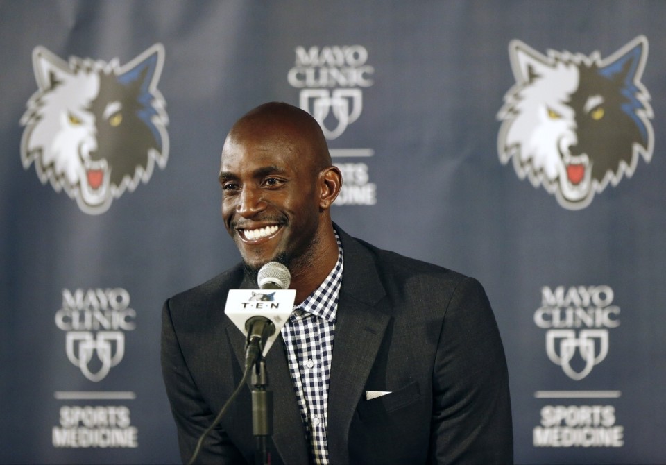 孔蒂：德佬说这是真正领袖带领下的胜利？总感觉是在说他自己（孔蒂：德佬称这是＂真领袖＂的胜利？我怎么觉得他在夸自己）