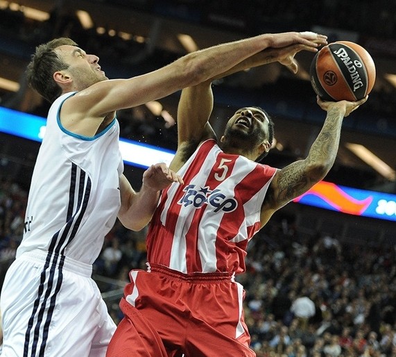 奥林匹亚科斯1-0客胜凯拉特，塔雷米助攻热尔松-马丁斯制胜（塔雷米送助攻，热尔松-马丁斯制胜，奥林匹亚科斯客场1-0力克凯拉特）