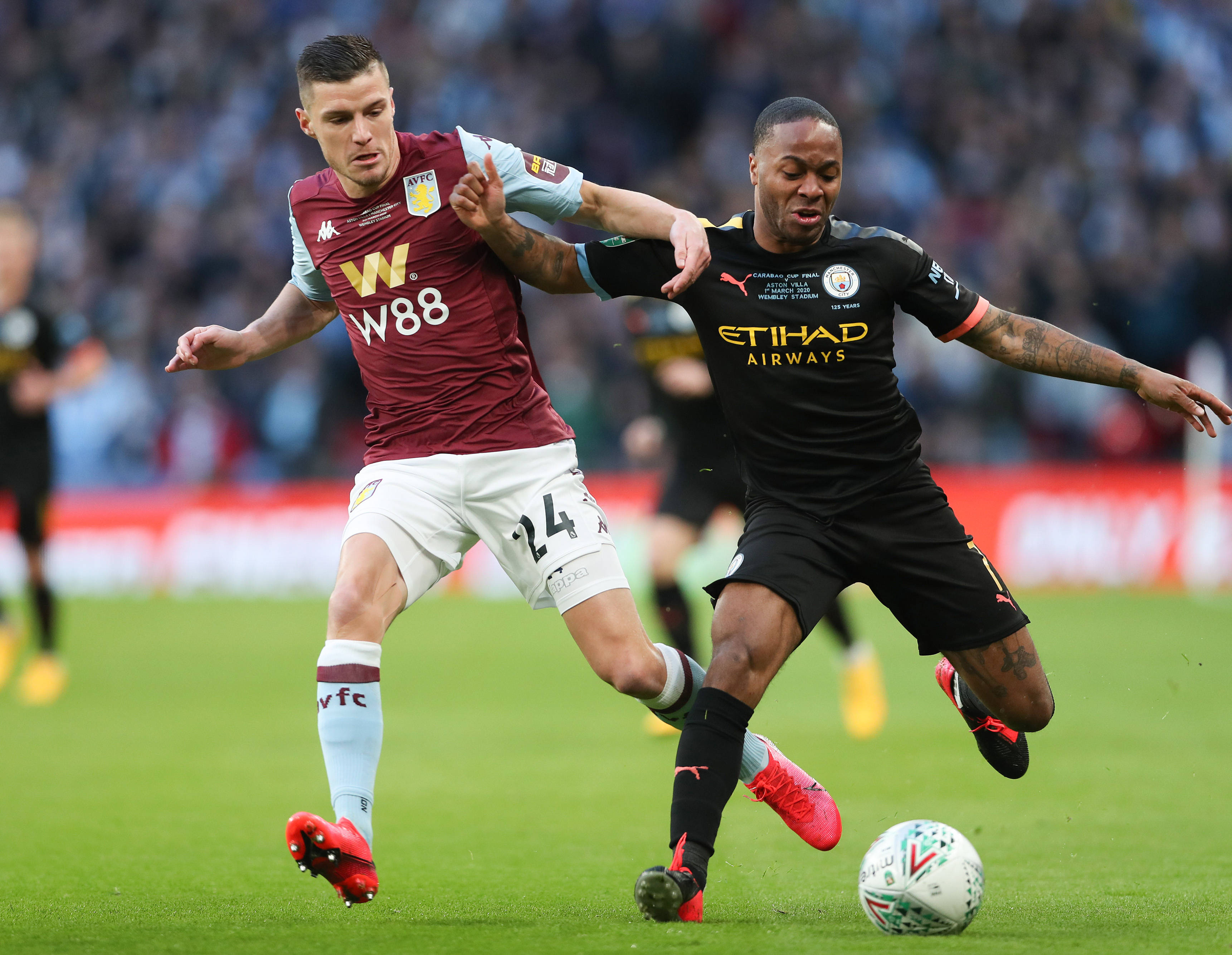 孔帕尼：阿方索等人复出的故事，是我们点燃团队精神的新火焰（孔帕尼：阿方索等人回归，为团队精神注入新火种）