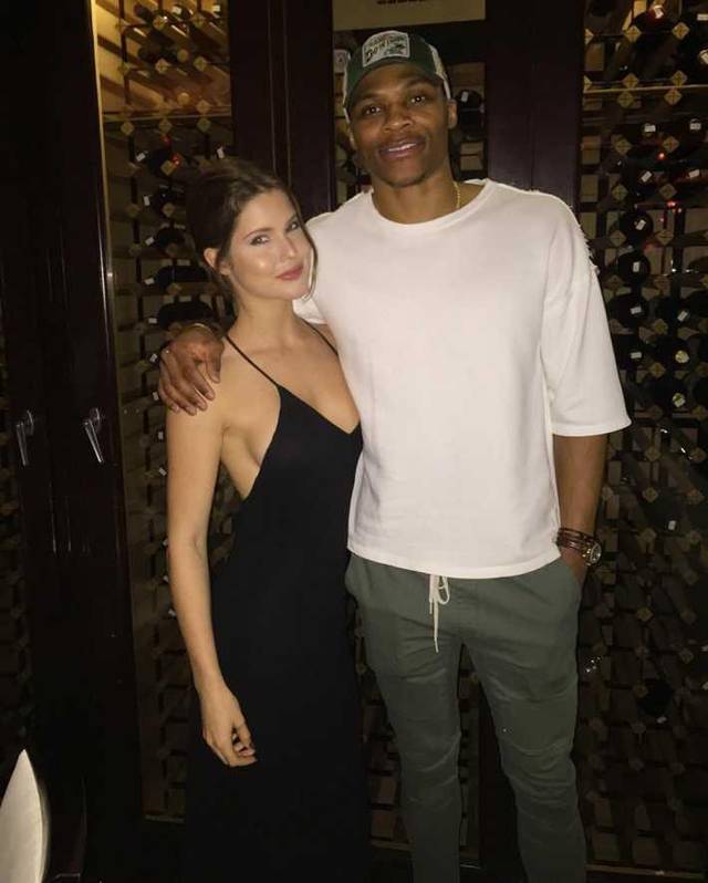 FC26足球庆典队长：金搓姆巴佩领衔，C罗、凯恩、范戴克在列（FC26庆典队长阵容：金搓姆巴佩领衔，C罗、凯恩、范戴克入选）