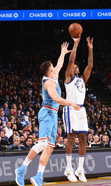 广东94-80广州 球员评价：3人优秀，5人及格，2人崩盘（广东94比80力克广州 球员评级：3人出色，5人合格，2人崩盘）