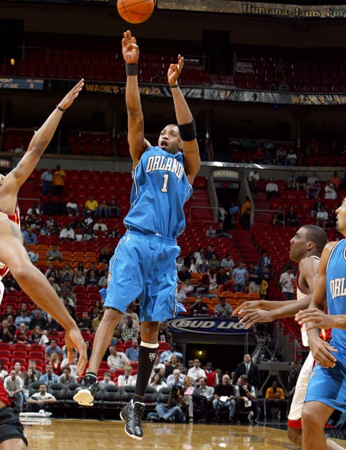 意媒：迈尼昂续约可能性越来越渺茫，米兰想求购皇马卢宁等人（意媒：迈尼昂续约希望渺茫，米兰瞄准皇马门将卢宁等替代人选）