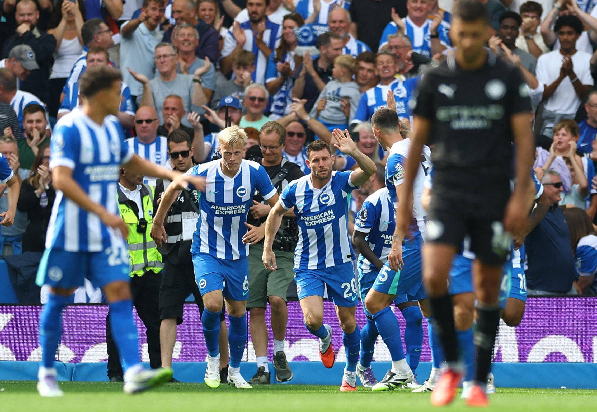 3000万天价小贝林厄姆陷低谷！父亲怒怼主帅，多特蒙德神锋或将被外租（3000万新星陷低迷！父亲怒批主帅，多特神锋或将被租借）