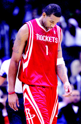 可圈可点！乔治三分7中4贡献赛季新高23分（乔治手感火热！三分7投4中砍下赛季新高23分）