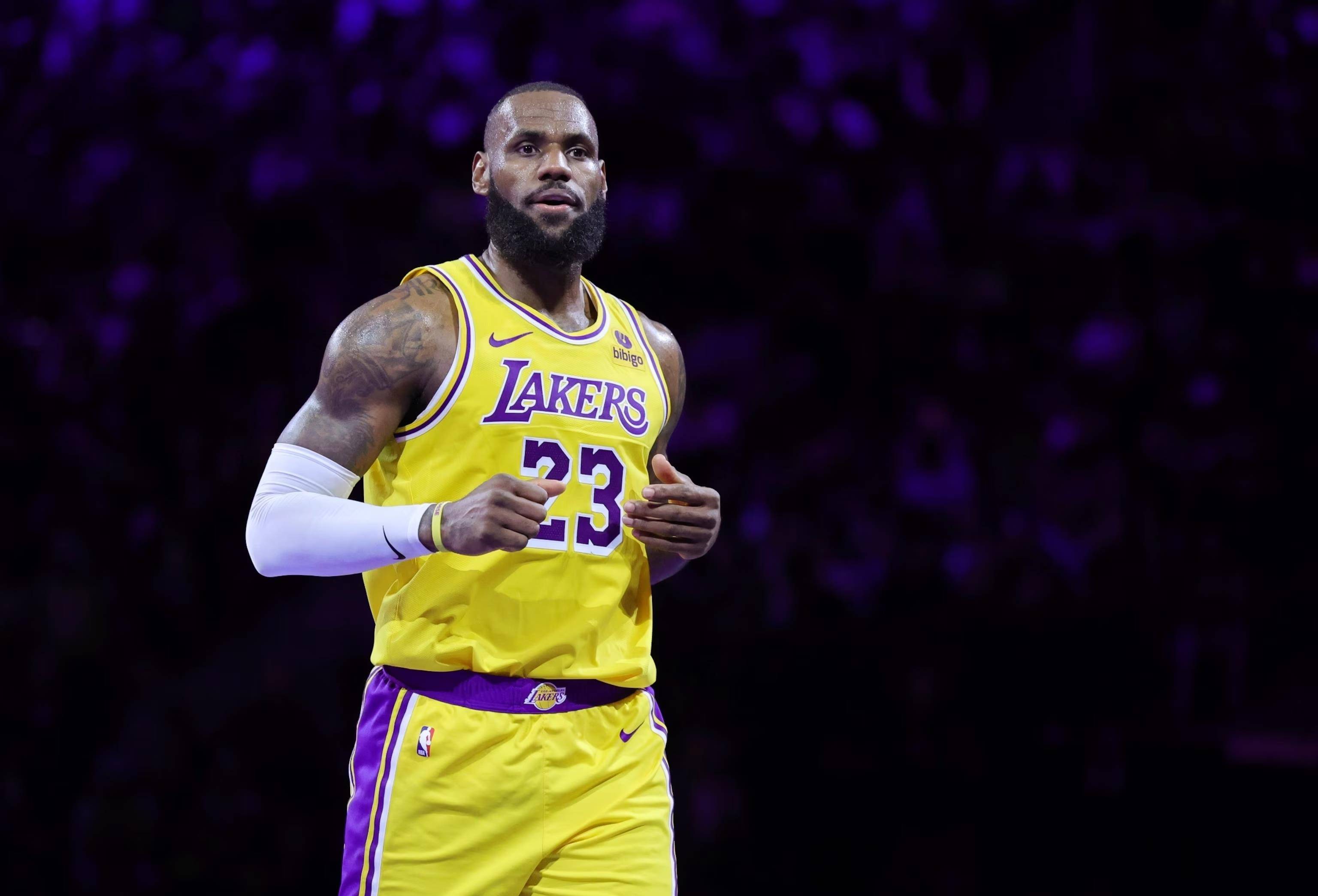 欧冠战报：格纳布里传射，基米希乌龙，拜仁3-1葡萄牙体育（欧冠：格纳布里一传一射，基米希乌龙送礼，拜仁3比1击败葡萄牙体育）