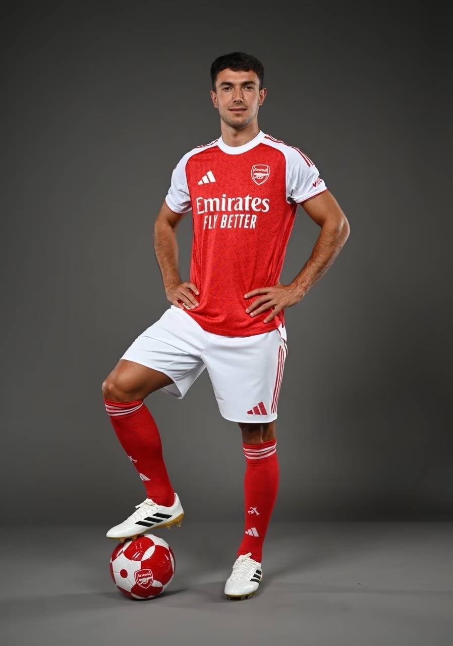 什琴斯尼哥哥：我弟更愿意坐板凳，需要他时再出场帮忙（什琴斯尼兄长：弟弟宁当替补，球队需要时再上场助阵）