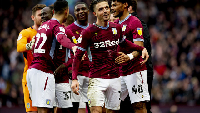 “黄袍”加身，里约热内卢基督像穿上黄潜球衣（里约基督像披上黄潜战袍）