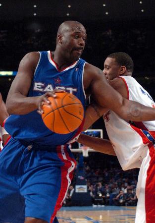 官方：新疆男篮与哈里斯完成签约，将代表球队参加CBA联赛（新疆男篮官宣哈里斯加盟，将代表球队征战CBA联赛）