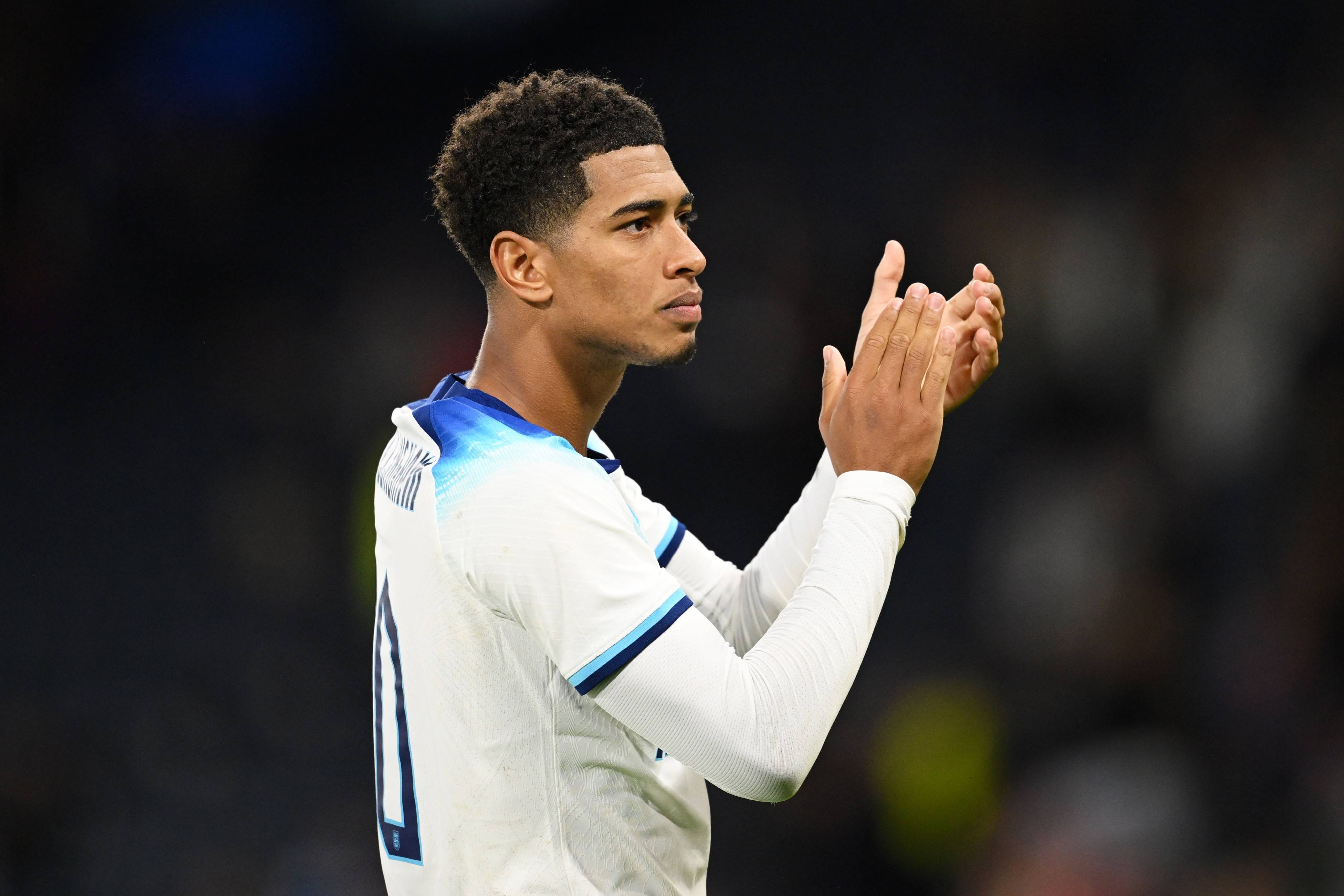 自06年以来，皇马首次有两名英格兰球员在西甲同时首发（2006年以来，皇马首次在西甲同场派出两名英格兰球员首发）