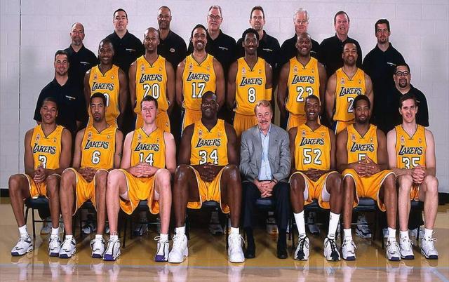 有父亲的风范吗？梅西小儿子西罗在迈阿密U8比赛中任意球破门（梅西幼子西罗迈阿密U8赛任意球破门，被指颇有父亲风采）