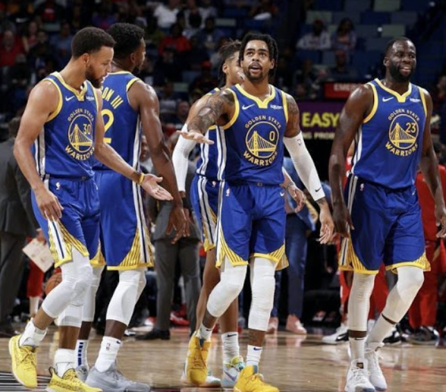 卡萨诺：长远看只有国米和那不勒斯争冠，而米兰会掉链子的（卡萨诺：长期来看争冠将成国米与那不勒斯双雄，米兰或将掉队）