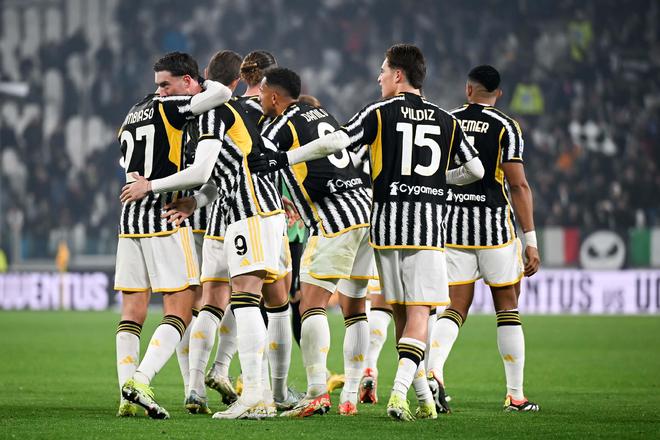 掘金胜出庆功宴戈贝尔缺席引热议（掘金赢球庆功宴，戈贝尔缺席成焦点）