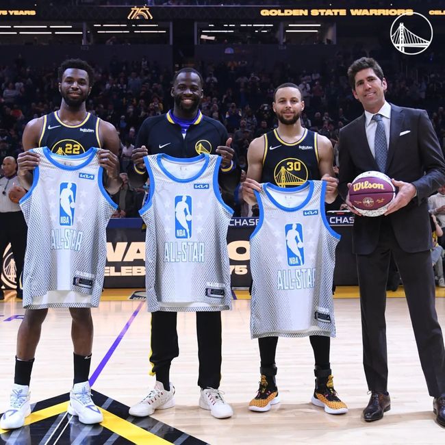 世体：巴萨已提交申请，希望在11月29日对阿拉维斯时重返诺坎普（世体：巴萨提交申请，计划在11月29日对阵阿拉维斯时回归诺坎普）