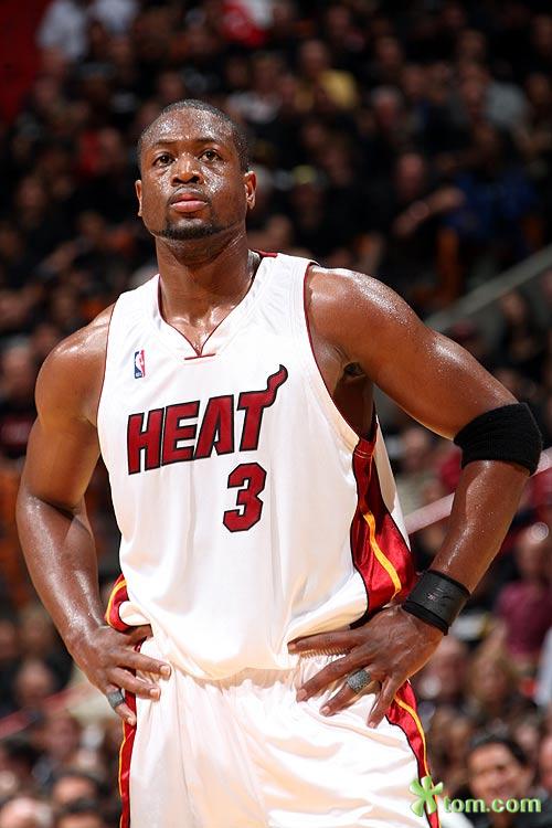 莱奥：米兰德比是登顶意甲的绝佳机会，我能感受到囧叔的信任（莱奥：米兰德比是冲顶意甲的最佳时机，我能感受到囧叔的信任）