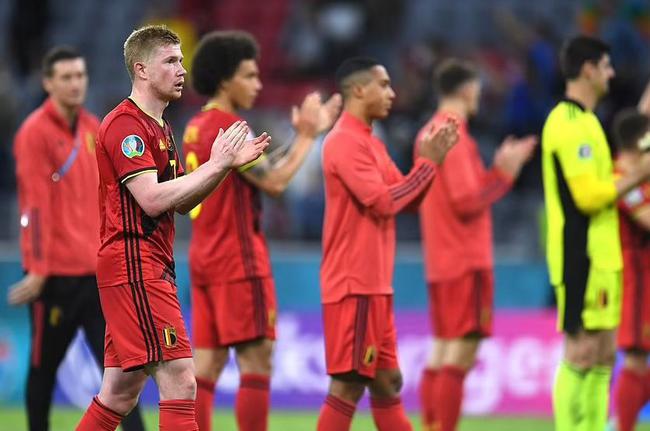 科瓦奇谈乔布红牌：做出决定就难免会犯错，失误的代价是丢分（科瓦奇谈乔布染红：决策难免出错，这次失误付出丢分代价）