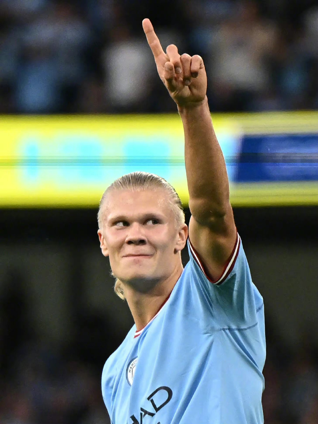 罗体：罗马尼奥利右腿屈肌受伤，或缺席下轮对阵国米的关键战（罗体：罗马尼奥利右腿屈肌受伤，或无缘下轮与国米的关键之战）