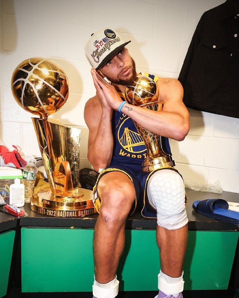 官方：皇家社会与B队射手王卡雷拉续约，近期已续约八人（官宣：皇家社会与B队头号射手卡雷拉续约，近期续约人数已达八人）