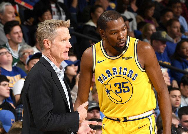 欧冠半场：齐玛乌龙，库杜斯造险，热刺1-0布拉格斯拉维亚（欧冠半场战报：齐玛自摆乌龙，库杜斯制造险情，热刺暂1-0领先布拉格斯拉维亚）